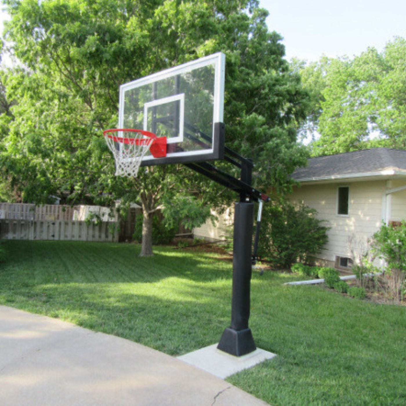 Dunk Pro Outdoor Basketball Hoop